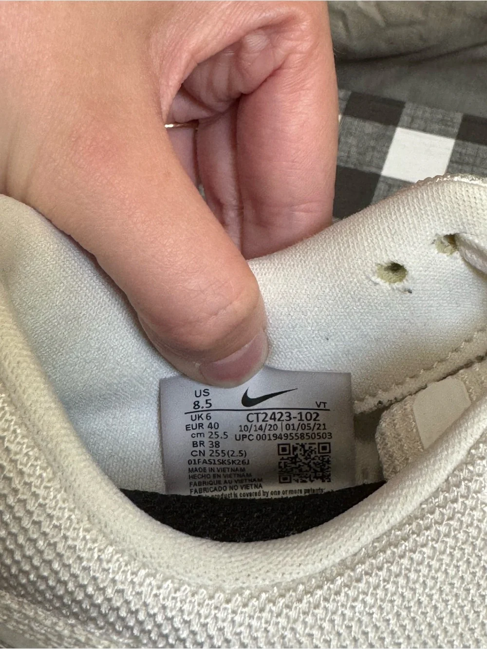 Women’s Nike React Infinity Run Flyknit 2 US 8.5 White Knit Athletic Sneakers